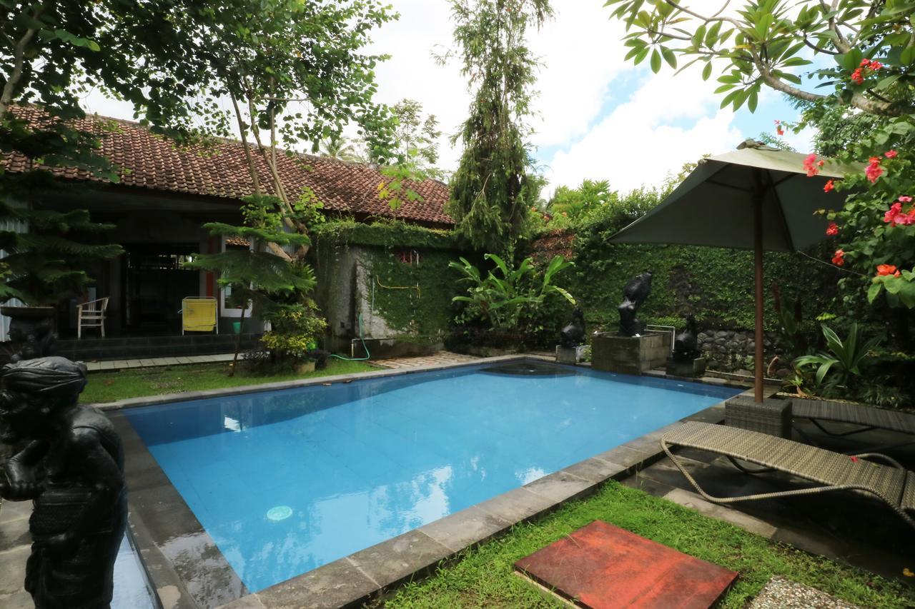 Ubud Kartini Hostel Exterior foto